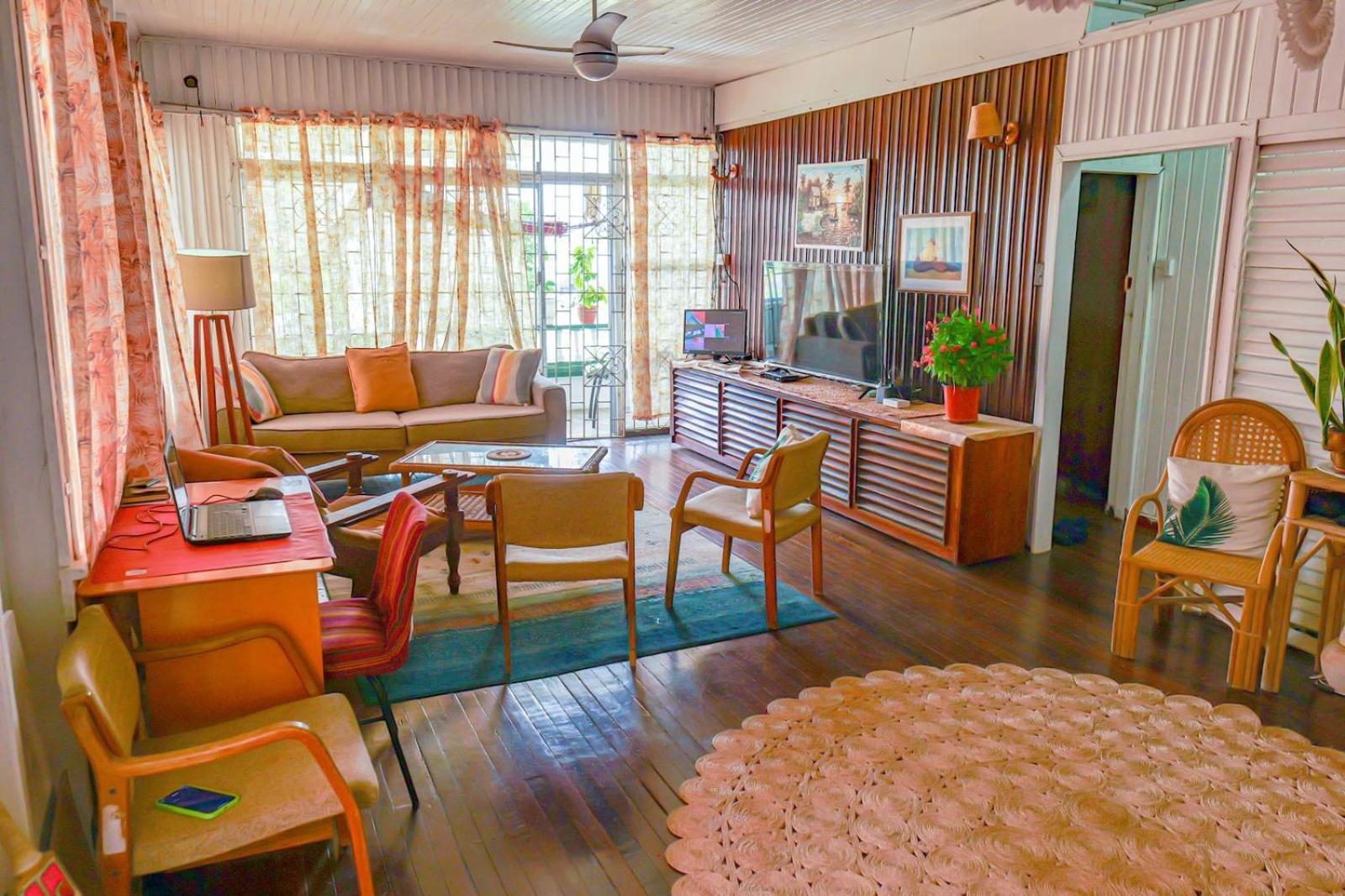 Smith'S Homestay Georgetown Exteriör bild