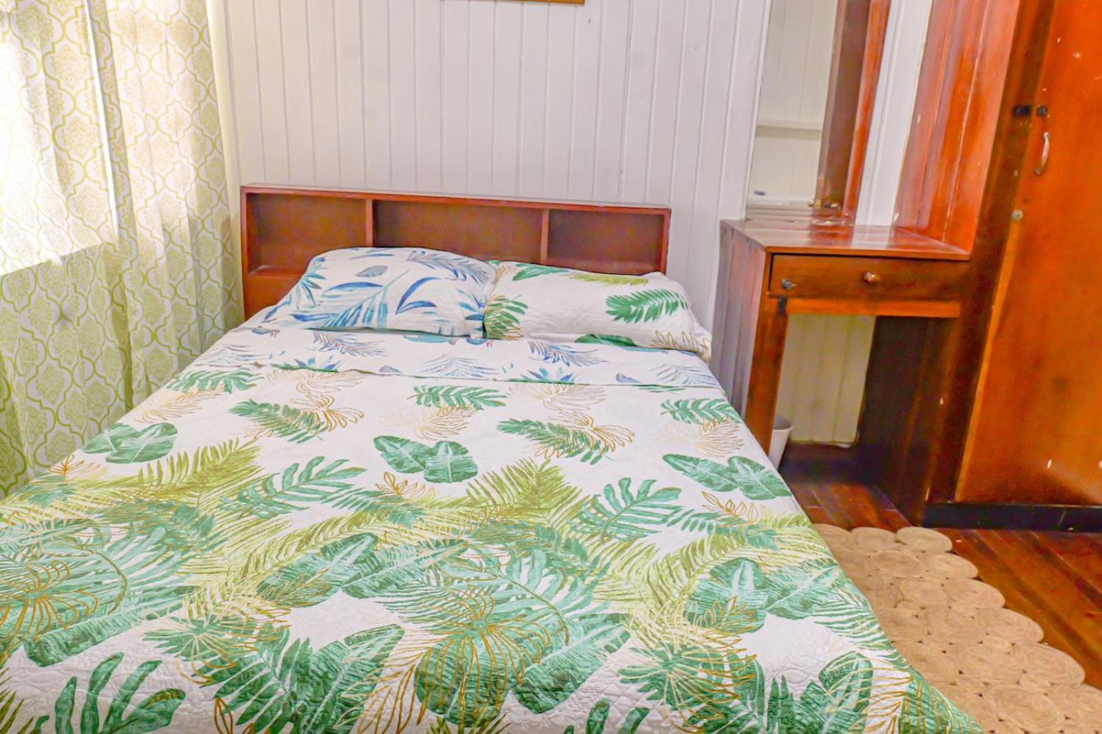 Smith'S Homestay Georgetown Exteriör bild
